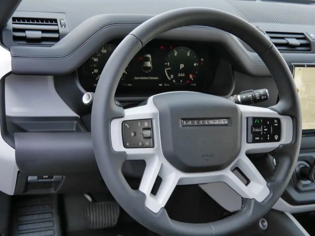 Land Rover Defender 110 Dynamic SE