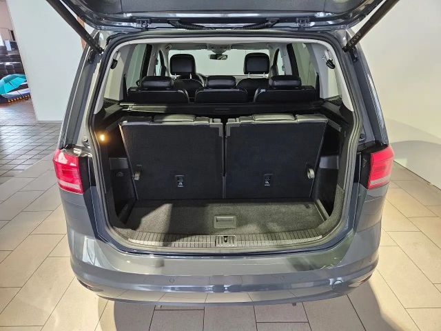 Volkswagen Touran 1.5 TSI DSG