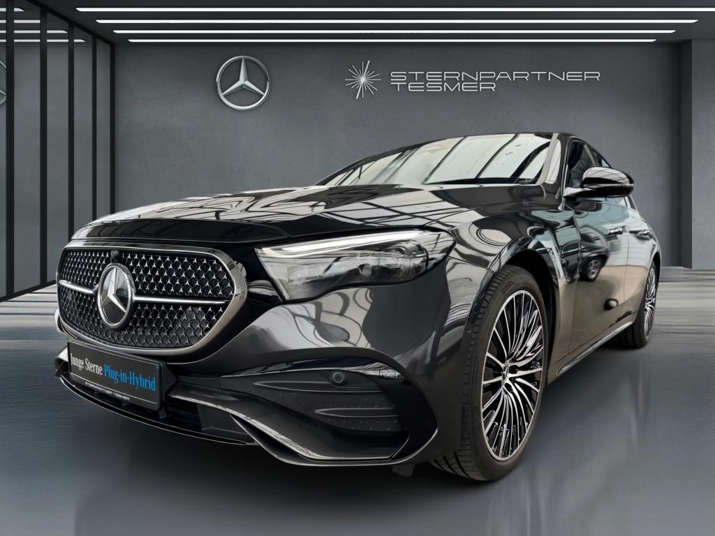 Mercedes-Benz E 300 AMG Line E 300 e Sedan