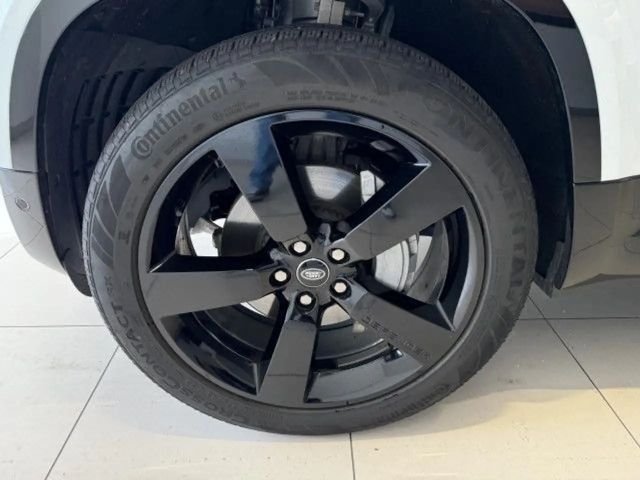 Land Rover Defender 110 AWD D300 HSE