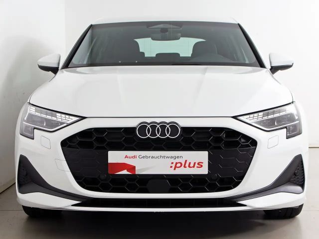 Audi A3 30 TDI Sedan