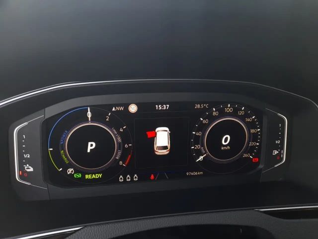 Volkswagen Passat DSG GTE Variant