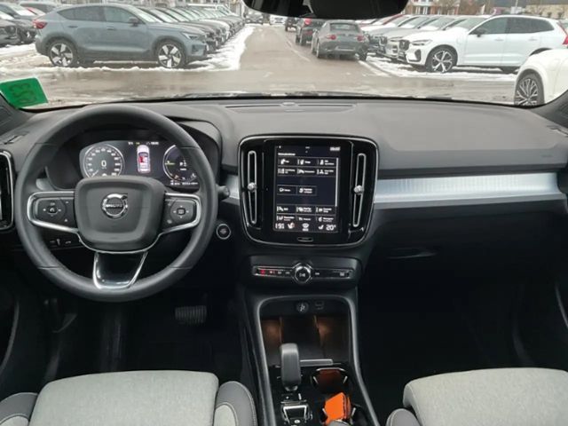 Volvo XC40 Dark Plus T5