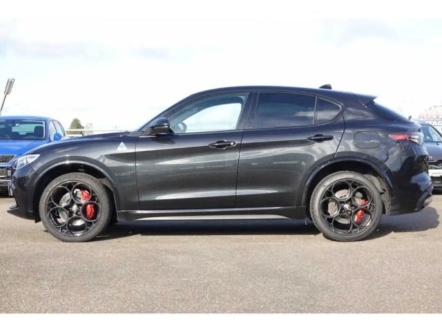 Alfa Romeo Stelvio Q4 Quadrifoglio Turbo