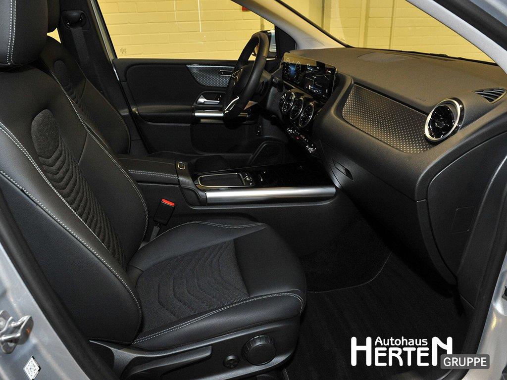 Mercedes-Benz B 200 Progressive Sedan