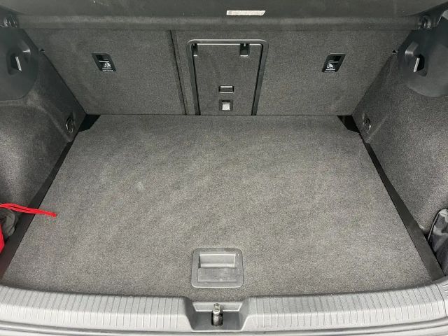 Volkswagen Golf 1.5 eTSI DSG Life