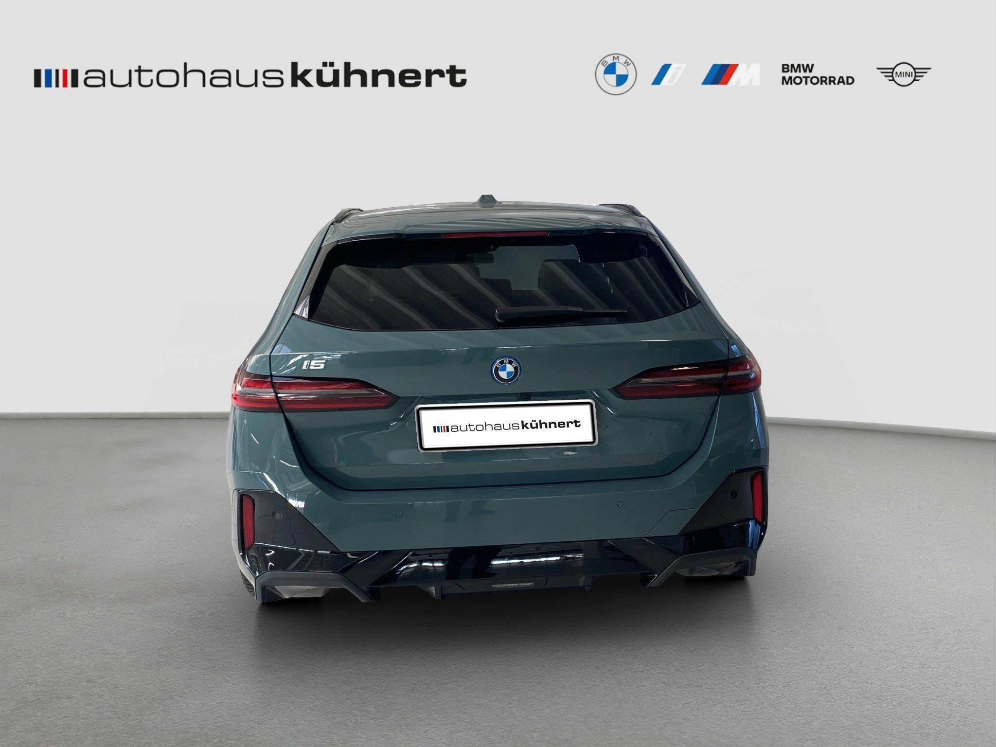 BMW i5 Touring eDrive40