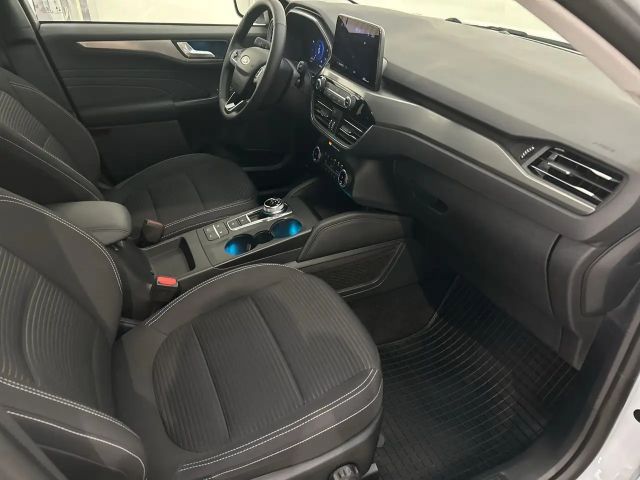 Ford Kuga Hybrid Titanium