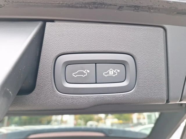 Volvo XC60 Dark Plus T6