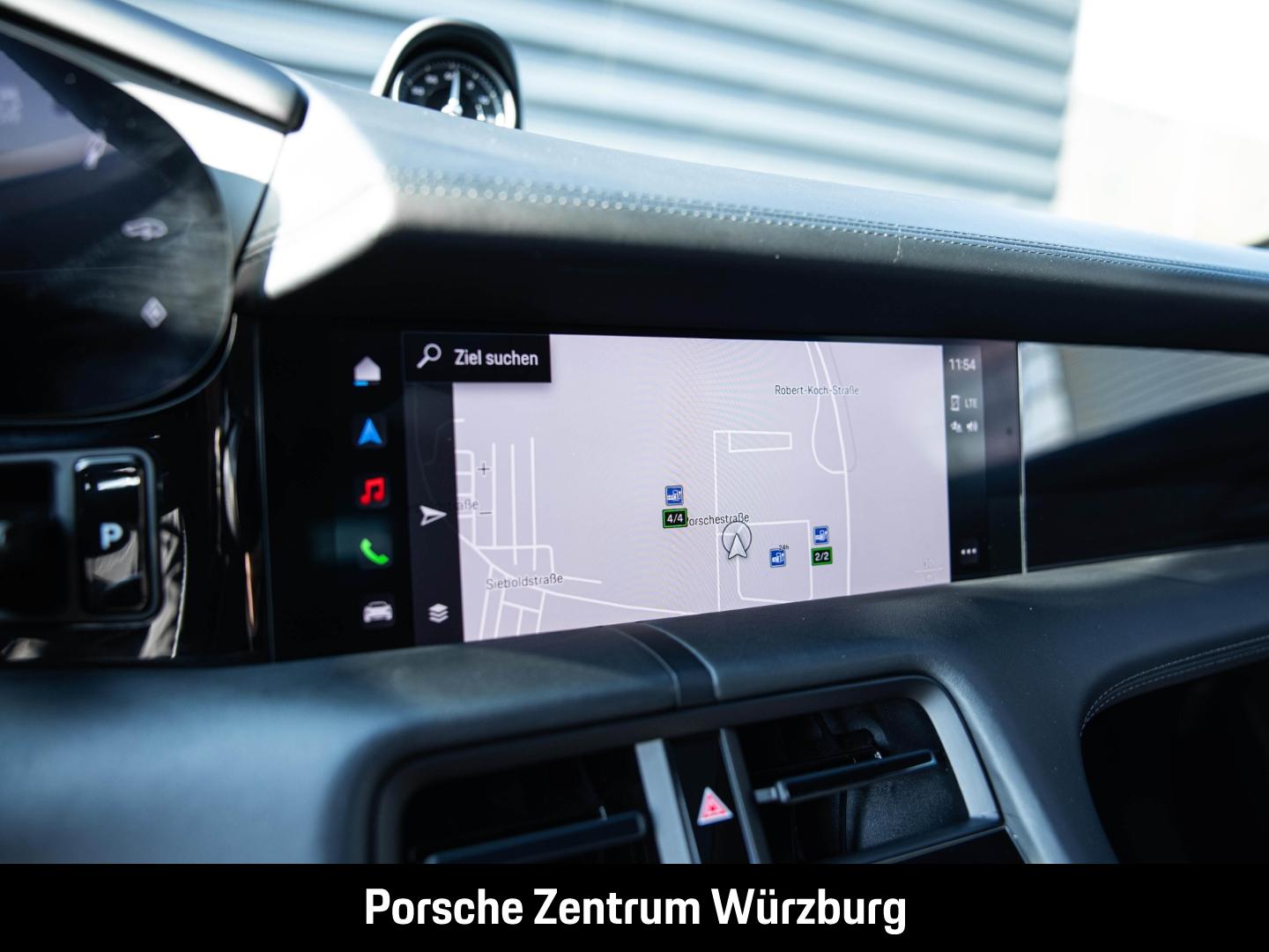 Porsche Taycan 4S Cross Turismo