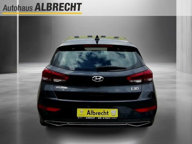 Hyundai i30 Hybrid T-GDi Trend