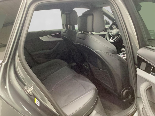 Audi A4 40 TFSI Avant Quattro S-Line S-Tronic