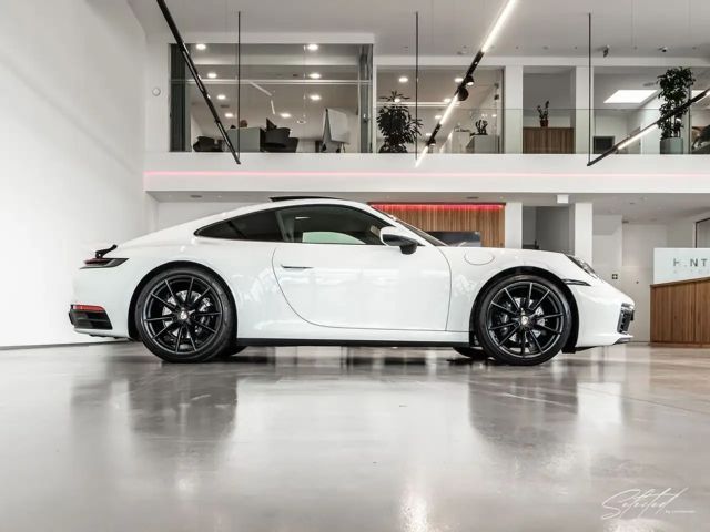 Porsche 911 4 Carrera Coupé