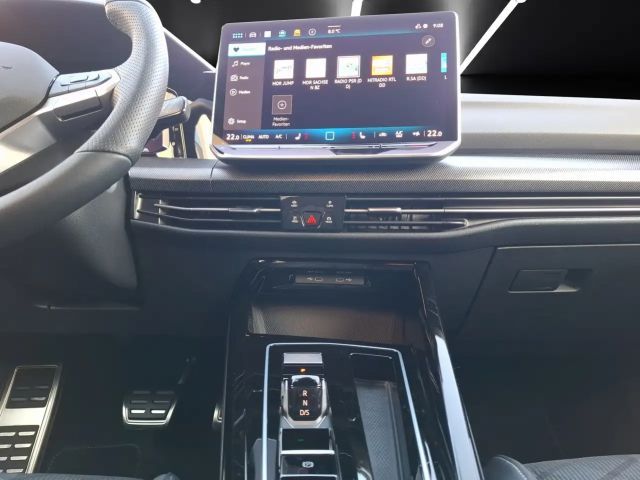 Volkswagen Golf DSG Golf VIII R-Line Variant