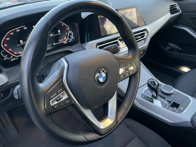 BMW 330 330e Advantage pakket Sedan