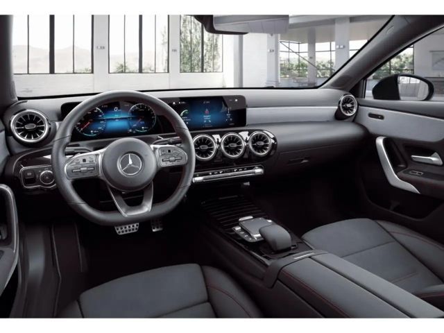 Mercedes-Benz A 250 A 250 e AMG Line