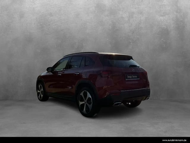 Mercedes-Benz GLA 200 Progressive