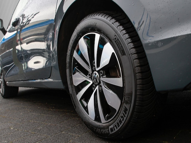 Volkswagen Golf 1.5 TSI Golf VIII