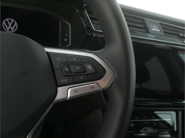 Volkswagen Touran 1.5 TSI DSG R-Line