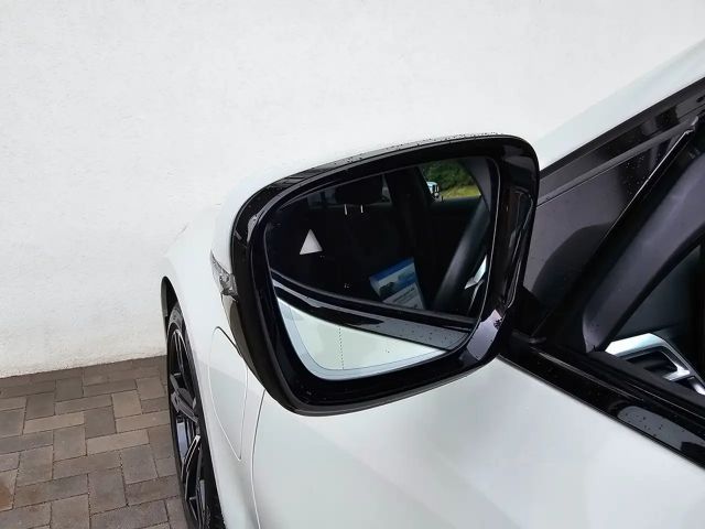 BMW 330 330e M-Sport Touring