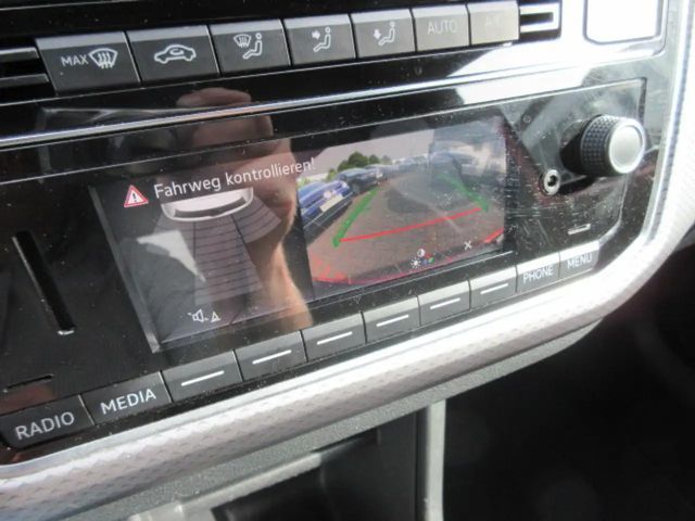 Volkswagen up! Active