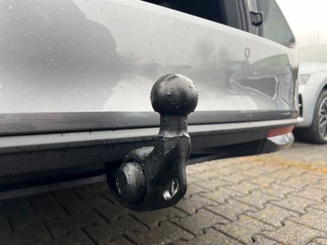 Skoda Octavia Combi Selection