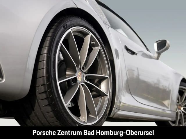 Porsche 992 4S Coupé Targa