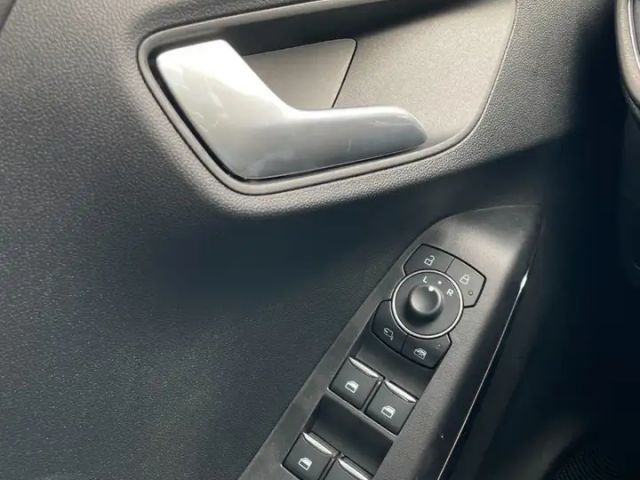 Ford Puma EcoBoost Titanium