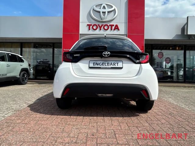 Toyota Yaris 1.0 VVT-i Comfort Hatchback