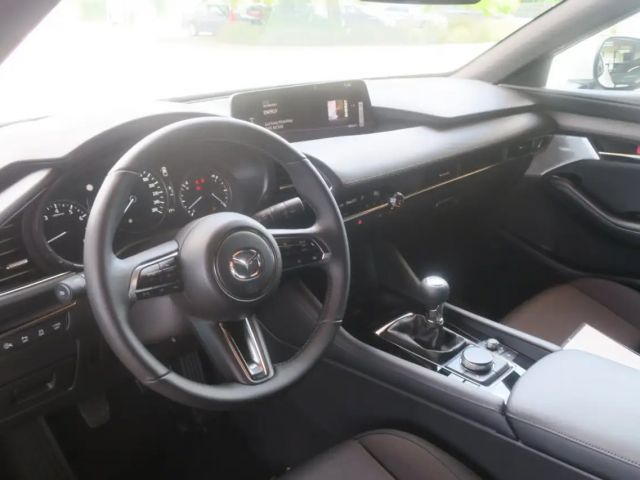 Mazda 3 Exclusive-line