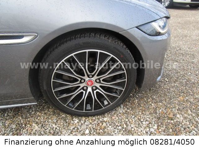 Jaguar XE R-Dynamic S