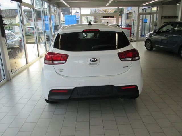 Kia Rio Dream Team