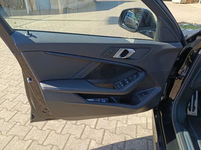 BMW 120 120i M-Sport Sedan