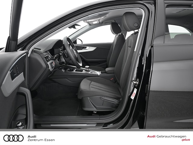 Audi A4 30 TDI Avant S-Tronic