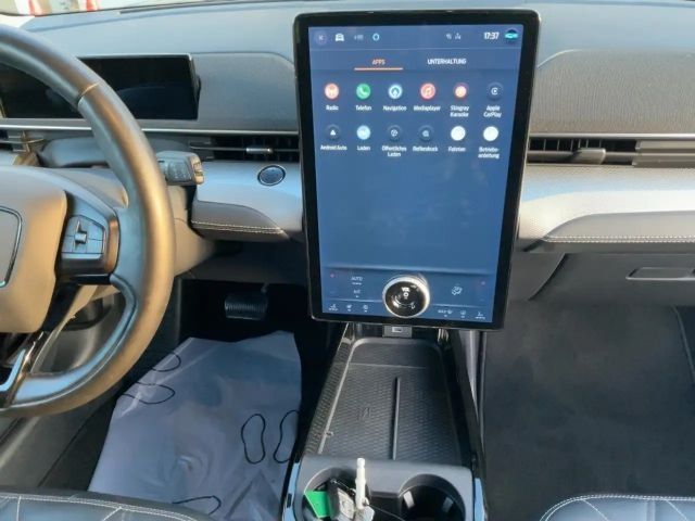 Ford Mustang Mach-E Standard range