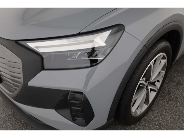 Audi Q4 e-tron SUV 45 e-tron Audi Q4 e-tron