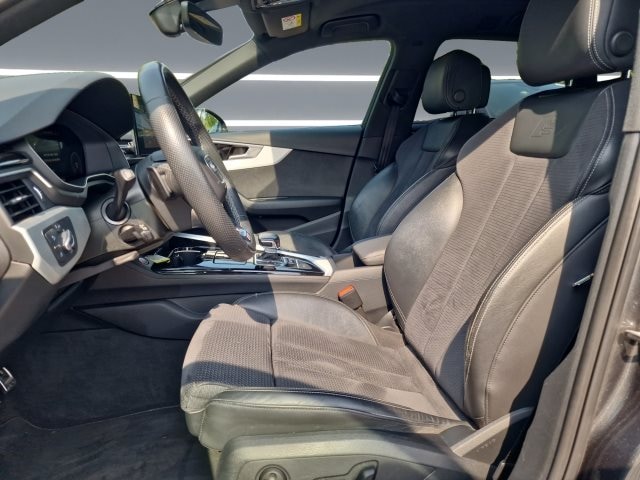 Audi S4 Avant Quattro