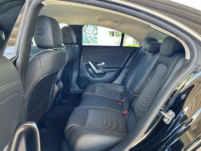 Mercedes-Benz CLA 180 Coupé