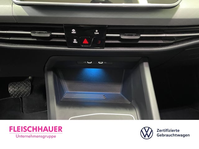 Volkswagen Golf 1.5 eTSI Golf VIII Life