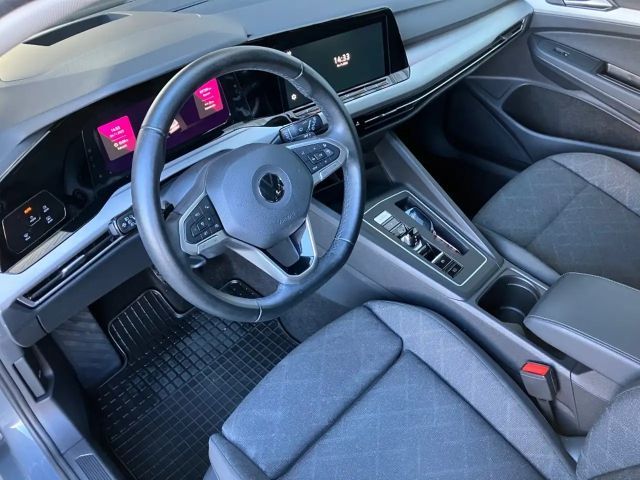 Volkswagen Golf DSG Life Variant