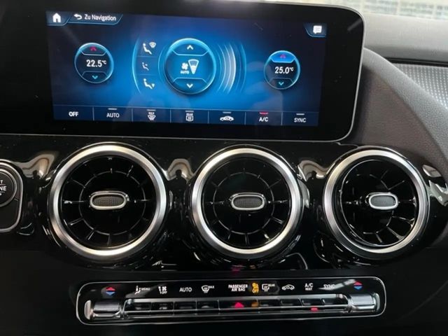 Mercedes-Benz B 200 Progressive Sedan