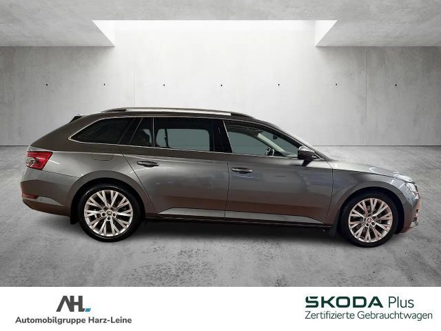 Skoda Superb 2.0 TDI Combi Style Style
