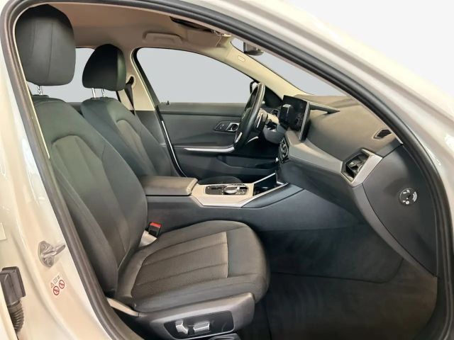 BMW 320 320e Touring xDrive