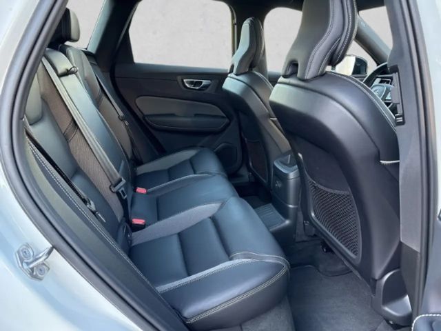 Volvo XC60 R-Design T6