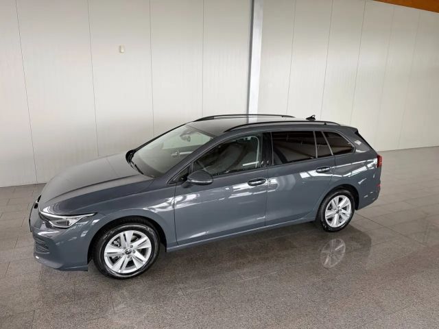 Volkswagen Golf 1.5 TSI Life Variant