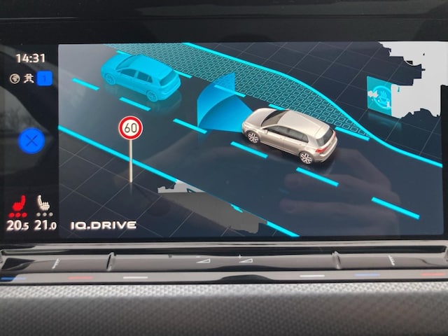 Volkswagen Golf 2.0 TDI DSG IQ.Drive