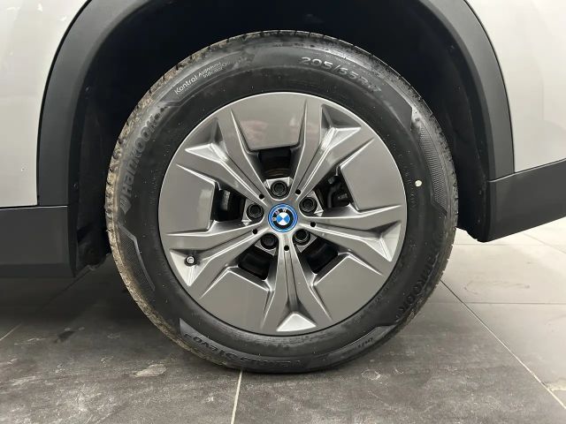 BMW iX1 xDrive30