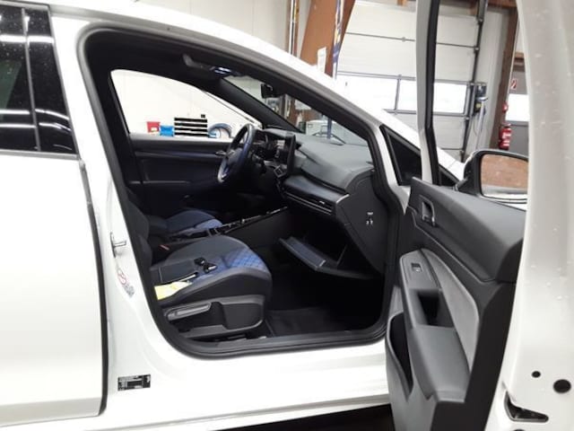 Volkswagen Golf 2.0 TSI 4Motion DSG Golf VIII