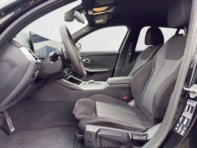 BMW 330 330d M-Sport Touring xDrive