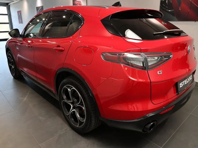 Alfa Romeo Stelvio AT8 Q4 Veloce